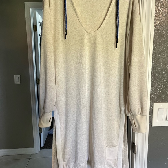 New Free People FP MOVEMENT Feel Good Layer Size Small Oatmeal Heather Worn once - Picture 5 of 7